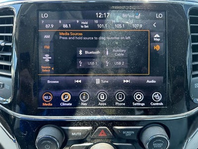 2020 Jeep Grand Cherokee Summit