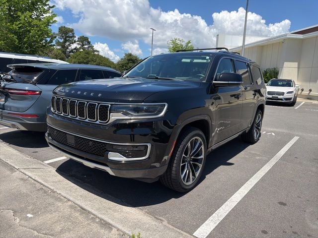 2022 Jeep Wagoneer Series III 4WD's photo