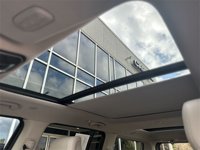 2022 Jeep Wagoneer Series III