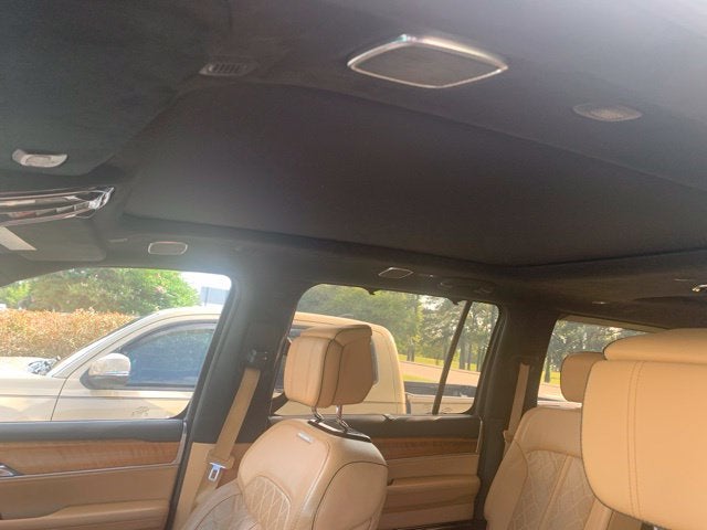 2022 Jeep Grand Wagoneer Series III