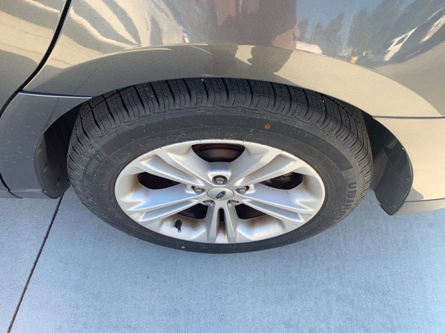 2016 Ford Taurus SEL