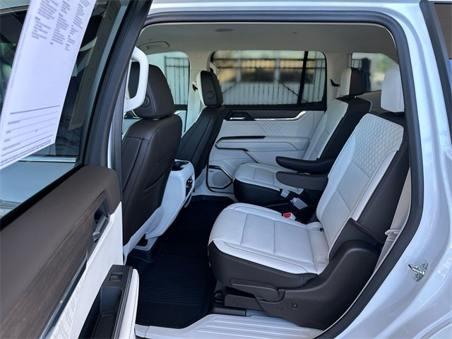 2025 GMC Acadia Denali