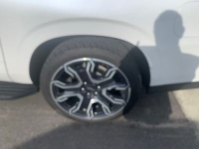 2025 Chevrolet Suburban RST