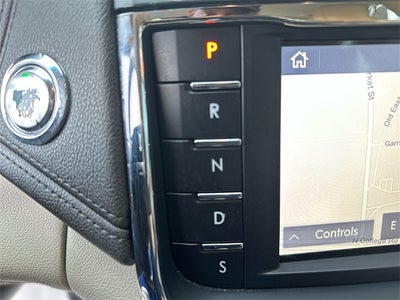 2017 Lincoln Continental Select