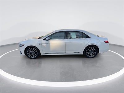 2017 Lincoln Continental Select