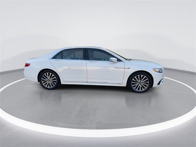 2017 Lincoln Continental Select
