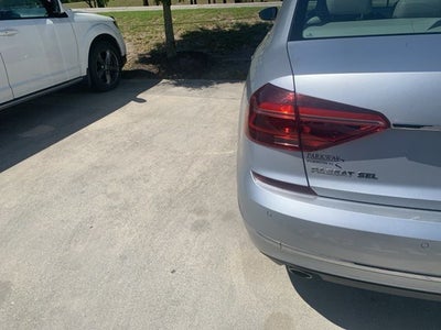 2017 Volkswagen Passat SEL Premium