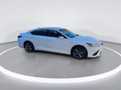 2019 Lexus ES 