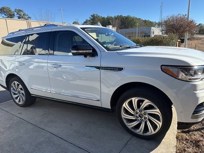 2023 Lincoln Navigator Reserve