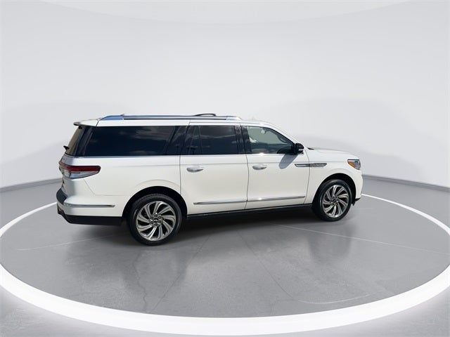 2023 Lincoln Navigator L L Reserve