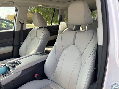 2024 Toyota Grand Highlander Base