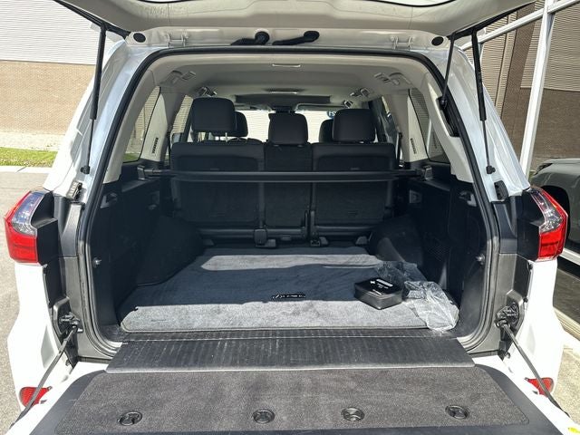 2021 Lexus LX 570