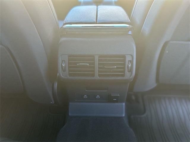 2024 Land Rover Range Rover Velar Dynamic SE