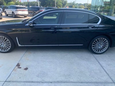 2020 BMW 7 Series 740i