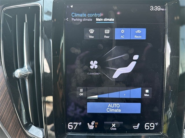 2021 Volvo XC60 T5 Momentum