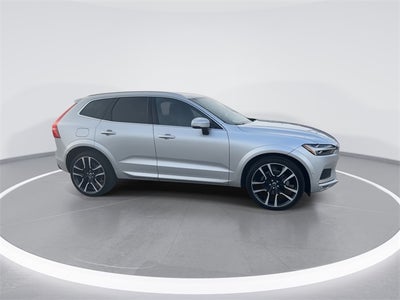 2021 Volvo XC60 T5 Momentum