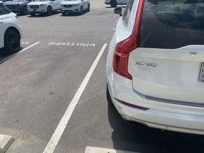 2018 Volvo XC90 T6 Momentum