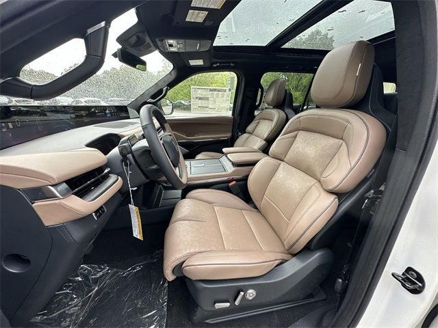 2025 Lincoln Navigator Black Label