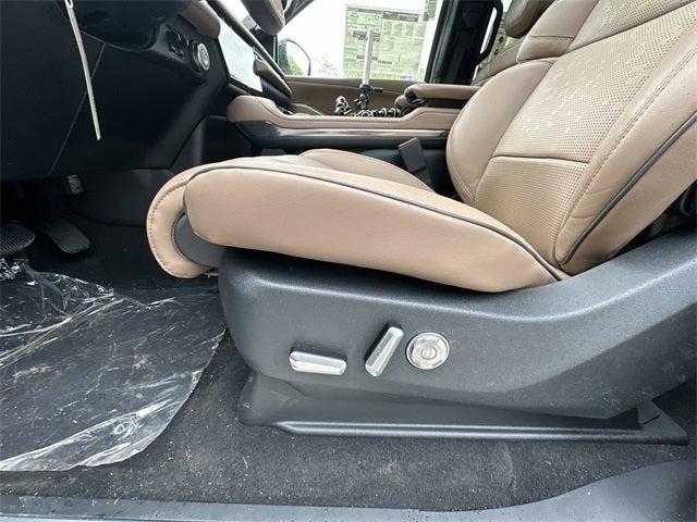 2025 Lincoln Navigator Black Label