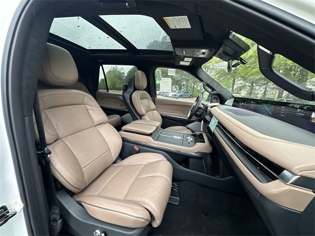 2025 Lincoln Navigator Black Label