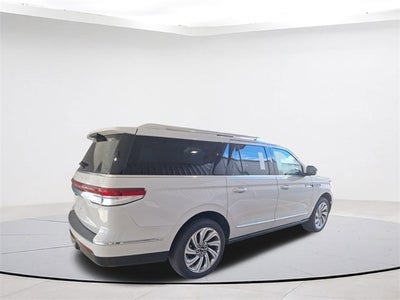 2024 Lincoln Navigator L Reserve