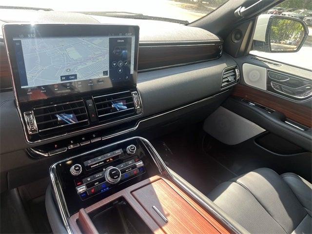 2024 Lincoln Navigator L Reserve