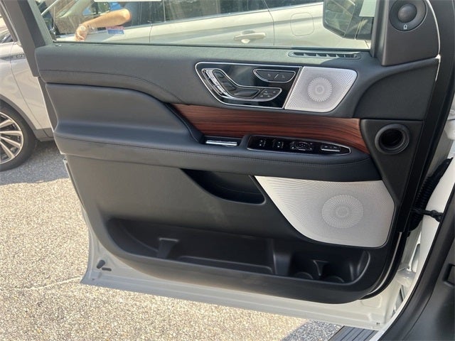 2024 Lincoln Navigator L Reserve