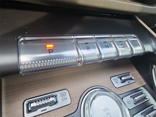 2025 Lincoln Nautilus Reserve