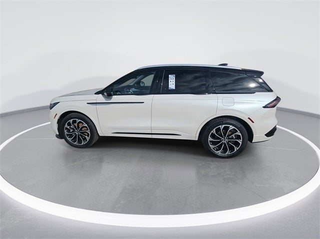 2025 Lincoln Nautilus Reserve