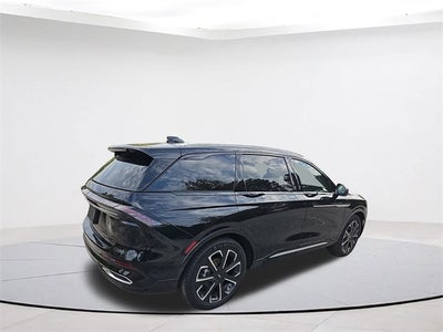 2024 Lincoln Nautilus Reserve