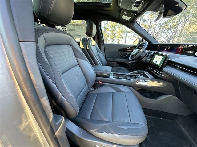 2025 Lincoln Nautilus Reserve