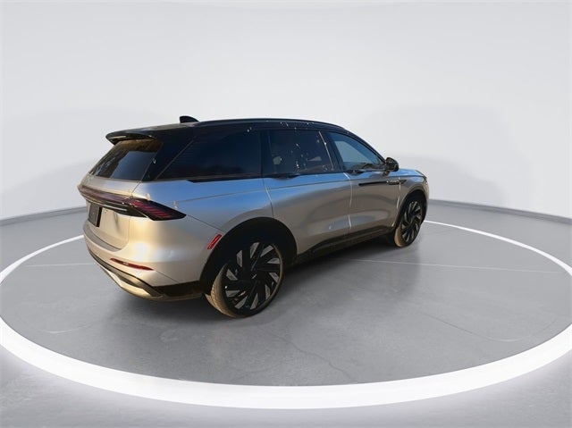 2025 Lincoln Nautilus Reserve