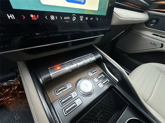 2025 Lincoln Nautilus Reserve