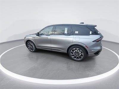 2025 Lincoln Nautilus Reserve