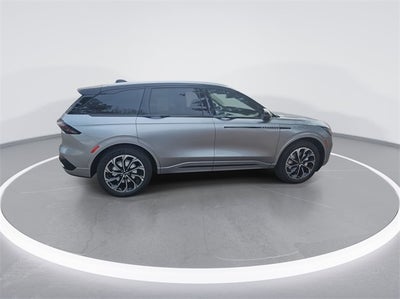 2025 Lincoln Nautilus Reserve