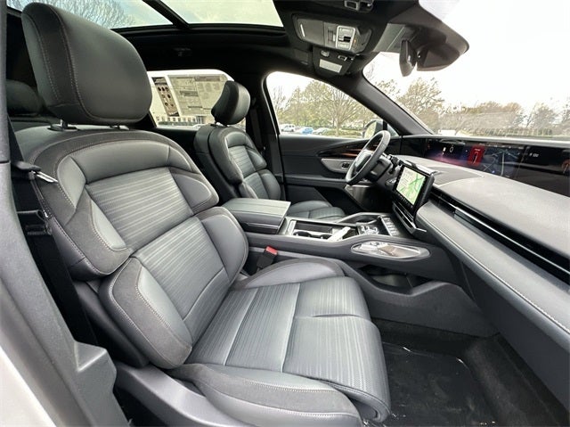 2025 Lincoln Nautilus Reserve