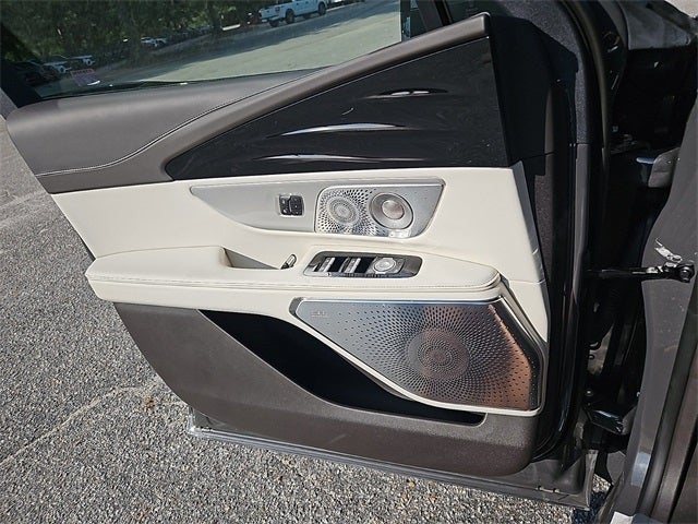 2024 Lincoln Nautilus Black Label