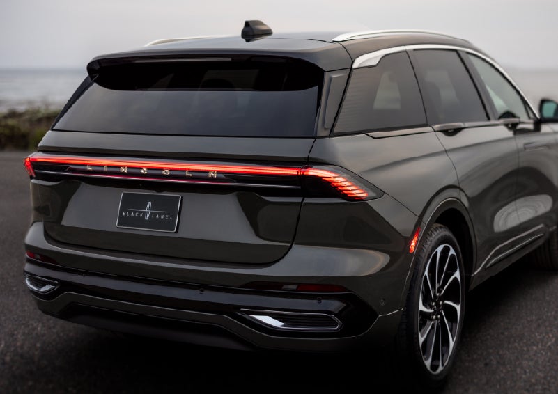 The rear of a 2025 Lincoln Black Label Nautilus® SUV displays full LED rear lighting. | Capital Lincoln of Wilmington in Wilmington NC
