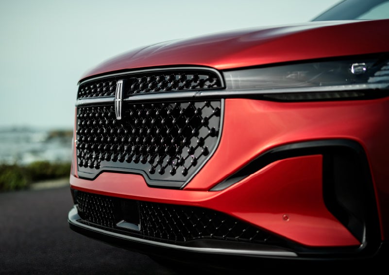 The sleek grille of a 2025 Lincoln Nautilus® SUV with the available Jet Appearance Package makes a bold statement. | Capital Lincoln of Wilmington in Wilmington NC