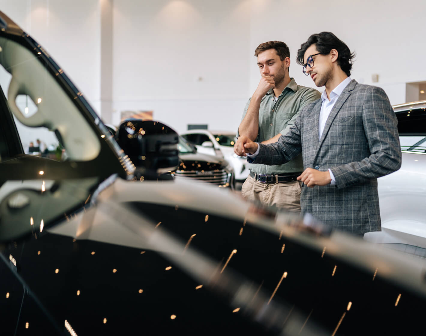 Leasing vs. Financing a Navigator