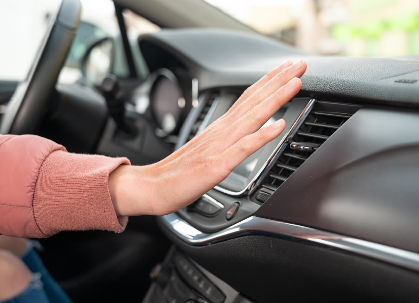 Telltale Signs You Need Lincoln AC Service