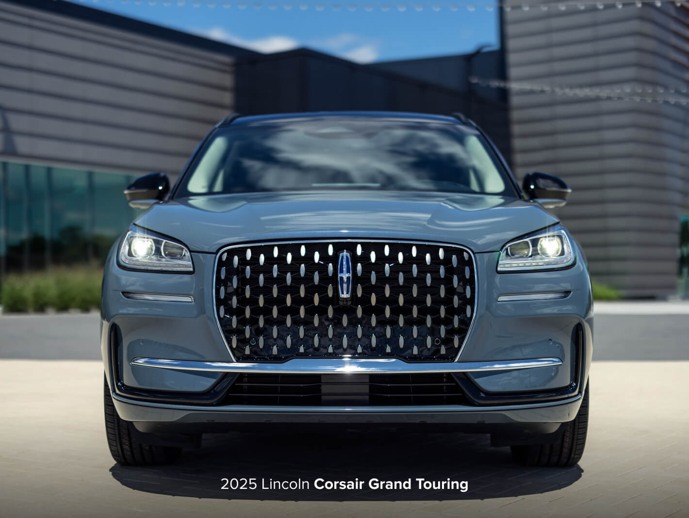 Amenities Offered With a Lincoln Corsair Hybrid Lease