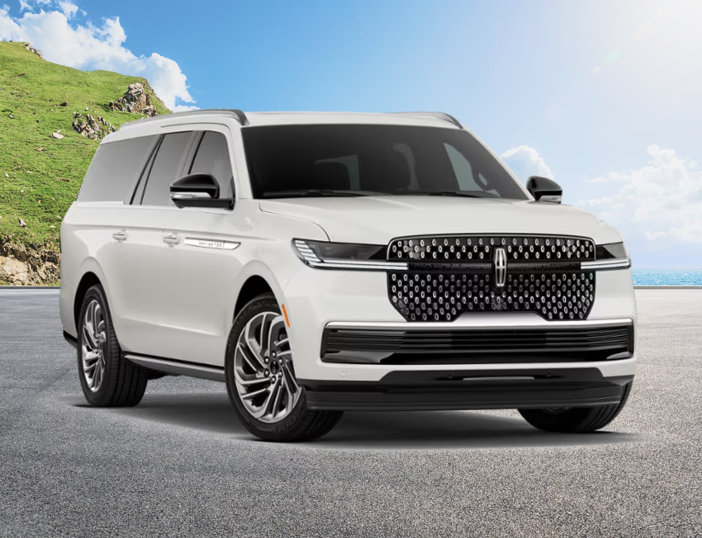 2026 Navigator L exterior