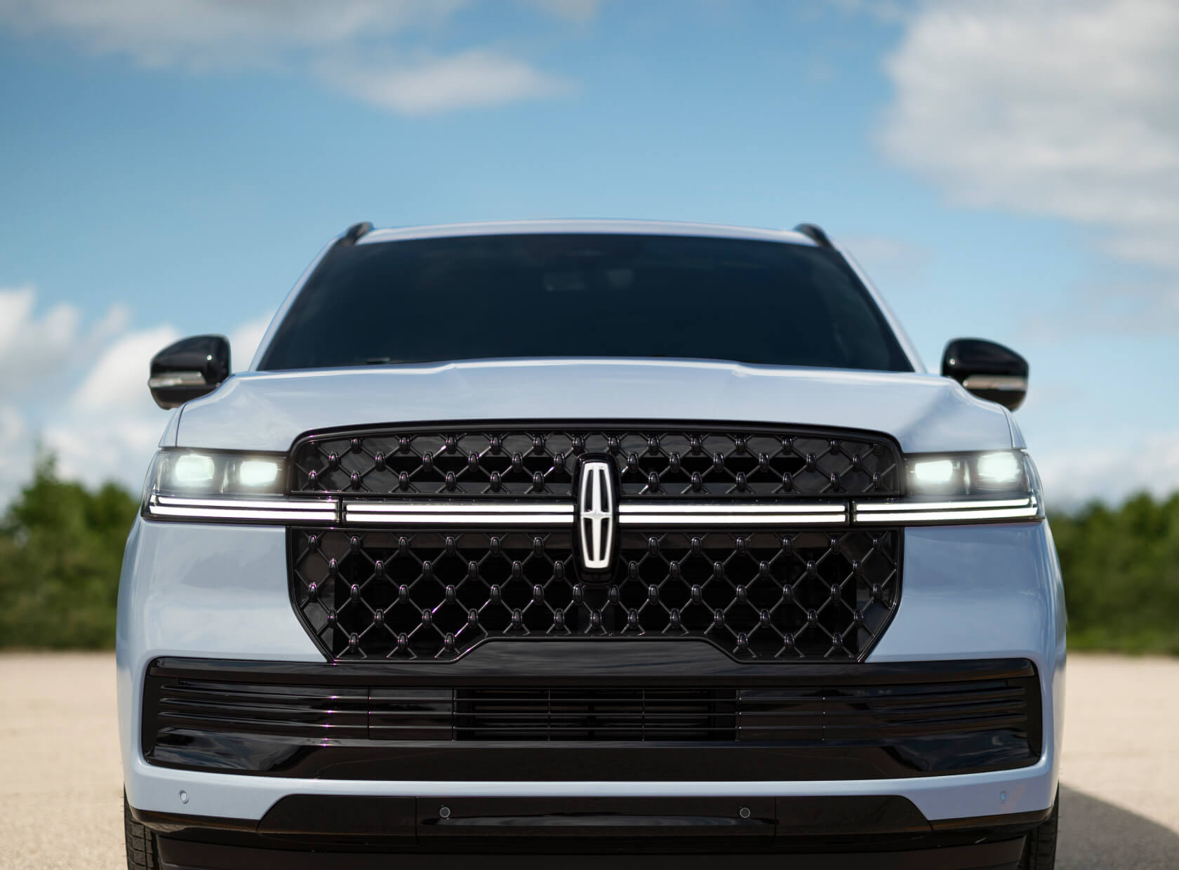 Lincoln Navigator vs. Cadillac Escalade