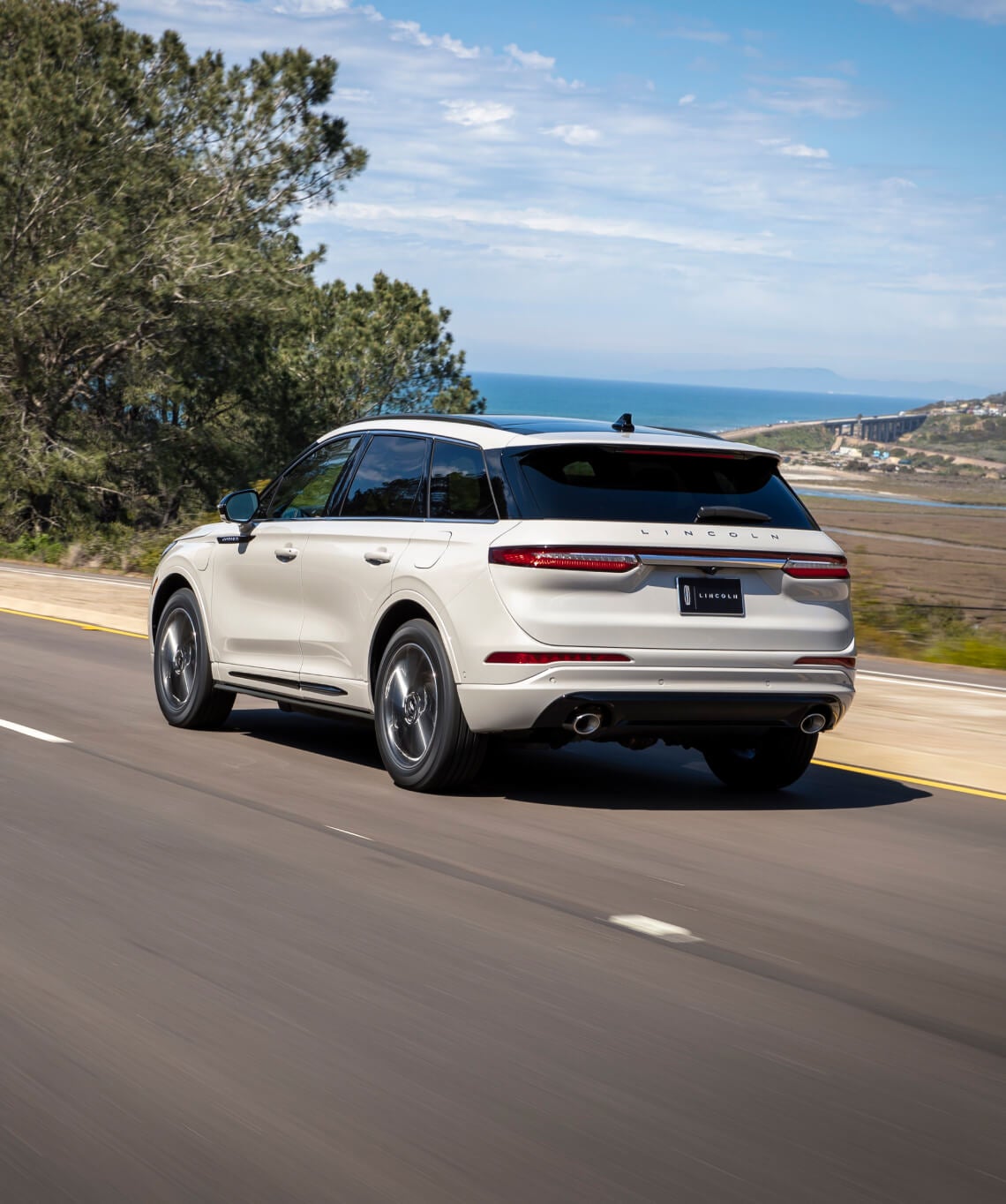 2025 Lincoln Corsair Engine Options