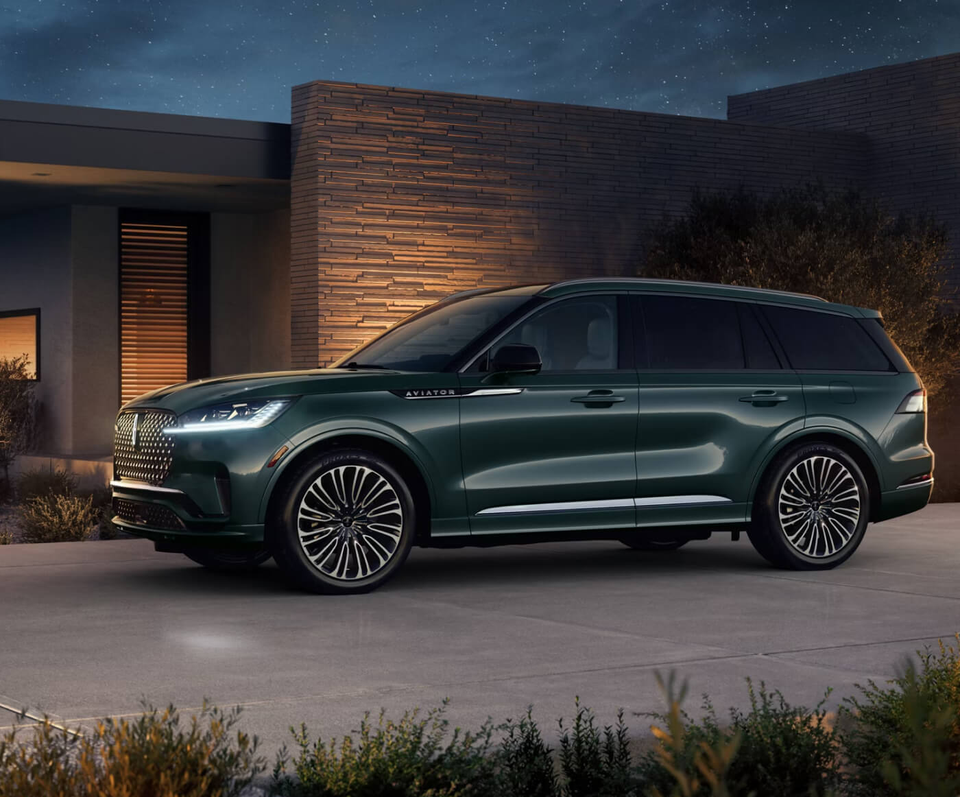 Where Luxury Meets Capability: Explore the 2026 Lincoln Aviator Today!